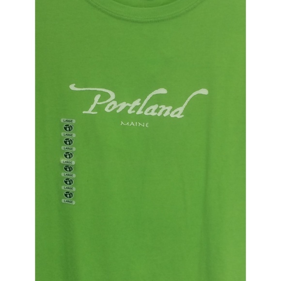 NWT Size Large Green Portland Maine Tee Shirt - Picture 2 of 3
